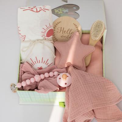 China Baby Lovely Folded Comforter Toy Muslin Security Blanket Gift Set Custom Bamboo Cotton Baby Wrap Covering Set for sale