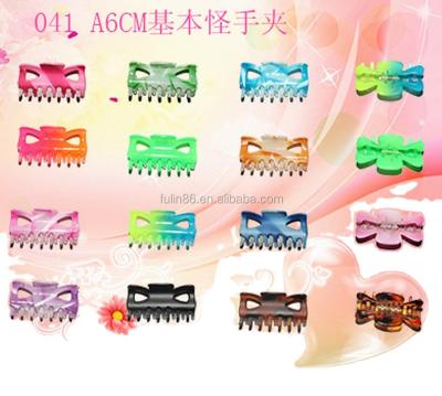 China European and American girls hair clip child claw style 6.1CM mini plastic hair clip for sale