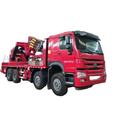 China TRUCK CRANE Folding Boom Crane Telescoping Hydraulic Boom Crane With 60 Ton Boom Truck Crane for sale