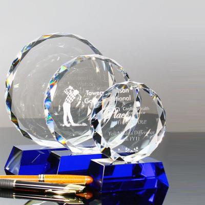 China Europe Custom Glass Crystal Diamond Trophy And Awards With Blue Base for sale