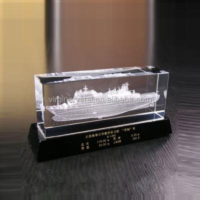 China Europe Wholesale Optical Crystal 3d Laser Engraving Model Boats Ships Gift For Gift Items for sale