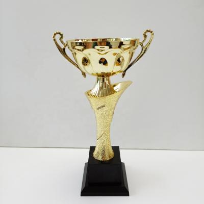 China Luxury Europe Sport Medal Cup Trophy In New Design for sale