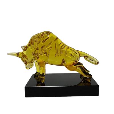 China Europe Crystal Glass Bull 3D Business High Quality Animal Model Gift for sale