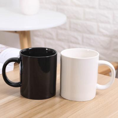 China Viable Wholesale Preium White Ceramic Mugs Plain Black Ceramic Mug for sale