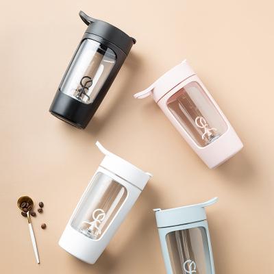 China Viable Wholesale Glass Sport Cup Gym Automatic Shaking Electric Protein Shaker Bottle For Unisex for sale