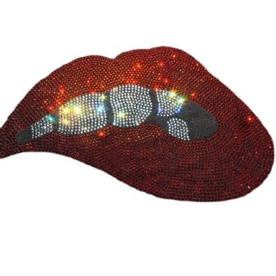 China Wholesale Custom Logo Flatback Bling Christmas Crystal Rhinestone Transfer Red Lips for sale