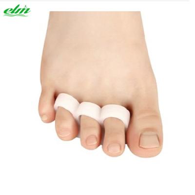 China Toe Separator SEBS Hammer Toe Corrector and Straightener for Curled, Curved, Claw and Mallet Toe Relief for sale