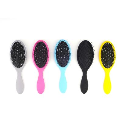 China Hot Selling Detangling Paddle Rubber Plastic Grip Cushion Wet Hair Brush for sale