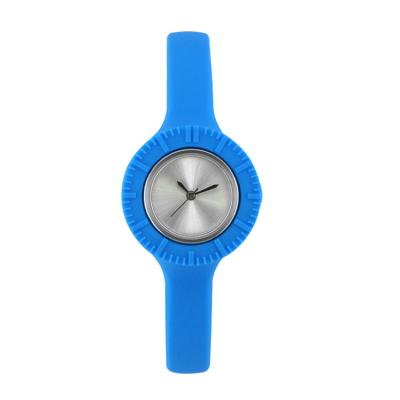 China Wholesale Power Reserve Silicon Watches Customized Logo Kids Gift Watch Available Simple Round Cheap Digital for sale