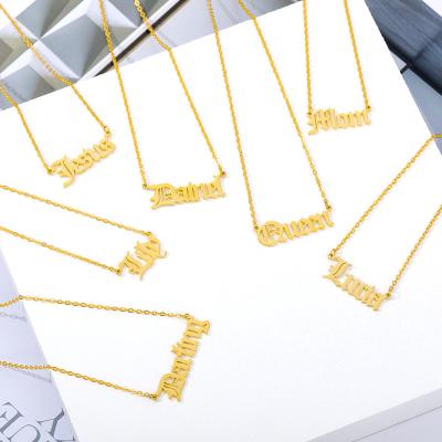 China Fashion Go Party 18K Plated Stainless Steel Queen King Mom Lucia Lily Letter Name Necklace for sale