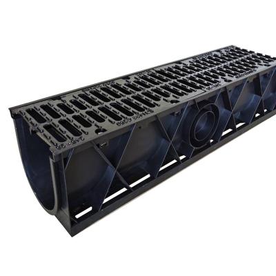 China Modern Exterior HDPE Material Building Plastic Water Drain Channel With Stainless Steel Cover for sale