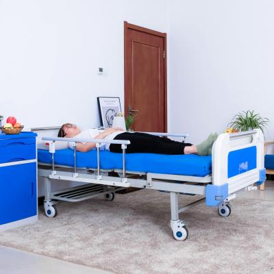 China Professional hospital manufacturer multifunctional two crank manual hospital bed for patient for sale