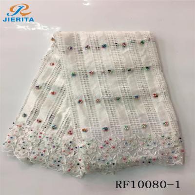 China RF10080-1 Anti-Static White Lace Wedding High-Grade Weight Design Colorful Beads for sale