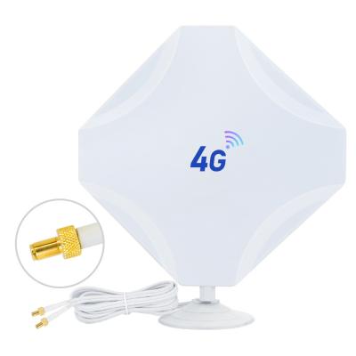 Cina antenna del pannello di 50Ohm 15dBi 4g Mimo Lte Directional High Gain per il router di Wifi in vendita