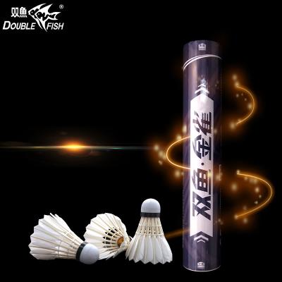 China Natural wood cork head customization badminton shuttlecocks, OEM foamed goose feather head shuttlecocks for sale