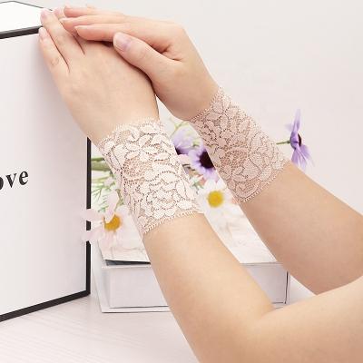 China Thin Lace Wristband Tattoo Scar Cover Elasticity Wristband Protective Fake Short Female Breathable Sun Decorative Sleeve for sale