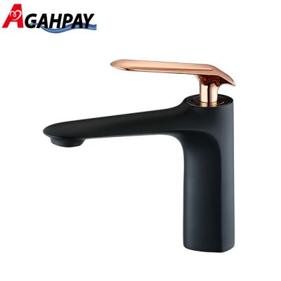 China Thermostatic Faucets Matte Black Brushed with Rose Gold Handle Solid Brass Hot Cold Water Mixer Tap Bathroom Basin Mixer Tap for sale