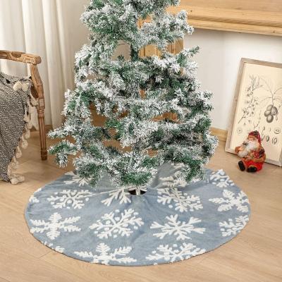 China Christmas Tree Decoration Christmas Supplies 90 122cm Luxury Faux Silver Glitter Sequin White Velvet Jacquard Snowflake Fur Christmas Tree Skirt for sale