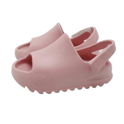 China New Round Style Summer Children Beach Sandals Shoes Boys Girls Yezzy EVA Sandals for sale