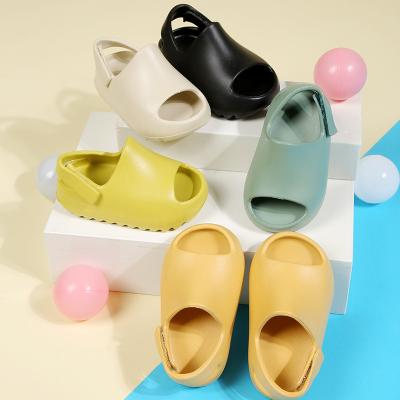 China Summer round women's thick bottom indoor home baby sandals children's slippers and men's heeled yezzy non-slip slippers for sale