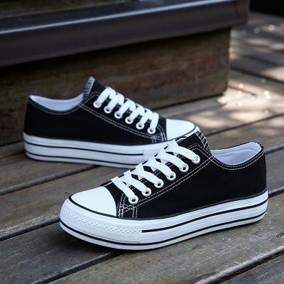 China Cushioning Classic Canvas Shoes Flat Casual Breathable Lightweight Rubber Shoes For Women Canvas Sports Walking Canvas Shoes for sale