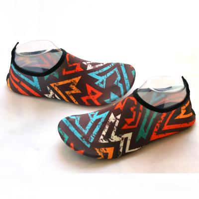 China Fashion Trend Outdoor Water Sport Shoes Water Snorkeling Neoprene Jacquard Beach Water Surfing Shoes for sale