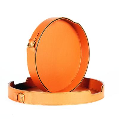 China New Round OEM Hotel Service Custom PU Arabic Leather Round Tray Wholesale Portable Leather Serving Tray for sale