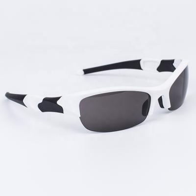 China 100% UV400 Protection Fashion Glass Sports UV400 Black And White Cycling Glasses Fishing Sunglasses for sale