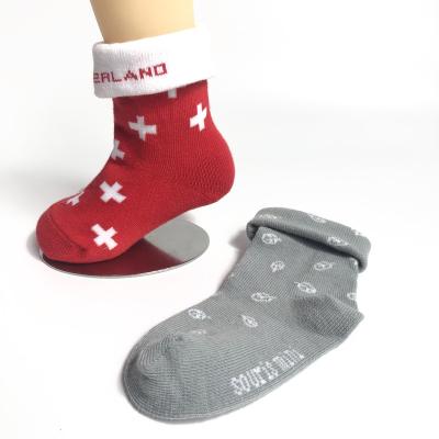 China Factory Sporty Baby Bumps Baby Floor Bumps Non-Slip Folding Socks Stain Pattern for sale