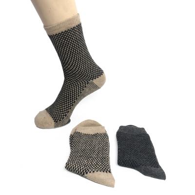 China Customizable Sporty Warm Tube Winter Factory Fashion Hot Men's Wool Long Socks for sale