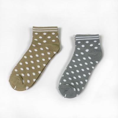 China Factory Short Women's Breathable Socks Wave Dot Women's Socks Casual Socks for sale