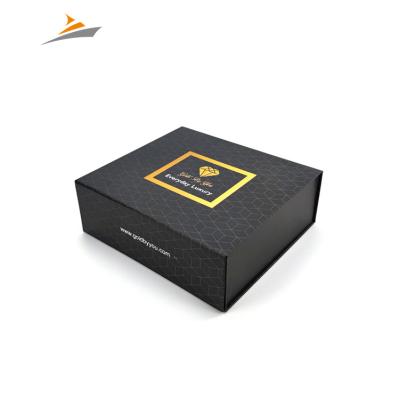 China Recyclable Customized Logo Folding Closure Magnetic Paper Box Luxury Gift Packaging Shipping for sale