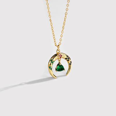 China 925 Sterling Silver Jewelry Personality Fashion Green Vintage Necklace Zircon Necklace 925 Sterling Silver Pendant Necklace for sale