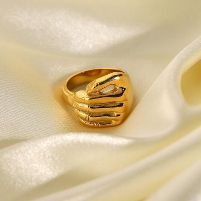 China Tarnish Free Hot Selling Jewelry Embrace Handmade Ring 18K Gold Plated 316L Stainless Steel Jewelry Palm Ring for sale