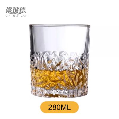 China Creative Wholesale Customized Glass Tumbler Whiskey Cup Set Creative Bar Drinking Design Bar Set New Etched Crystal Shot Whiskey Glasses for sale