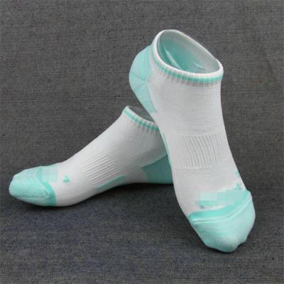 China High Quality Custom Anti-Puffiness Socks Compression Ankle Sport Running Socks Antibacterial for sale