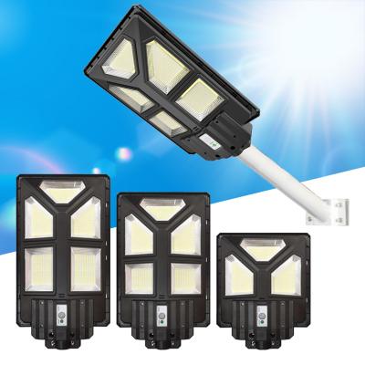 China Intelligent ROAD PEIHU ABS Material Outdoor All In One 180w 240w 300w Solar Street Light for sale