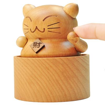 Chine Année Mini carrousel Lucky Cat Boîte à musique en bois massif boîte à musique gâteau décoration cadeau d'anniversaire à vendre