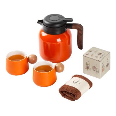 China Customized Presentation Gift Set Ceramic Teapot 2 Cups Tea Towel 6 White Tea Pieces for sale