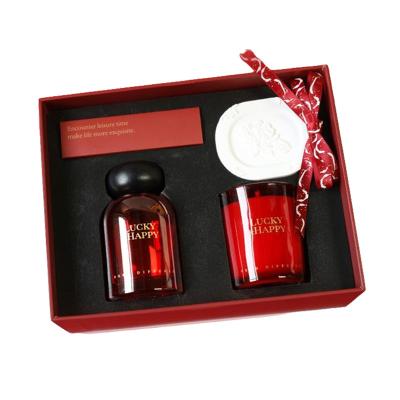 China Customer's Logo Year's Flameless Aromatherapy Gift Set Perfect for Travel Agency Gifts for sale