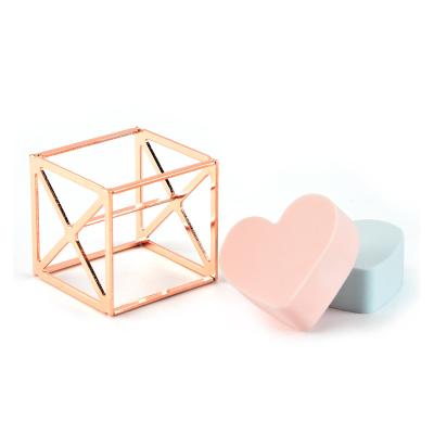 China Universal Makeup Sponge /puff Carbon Steel Makeup Sponge Rack Holder Beauty Egg Drying Stand Blender Drying Case Storage Rack In Square Shape for sale