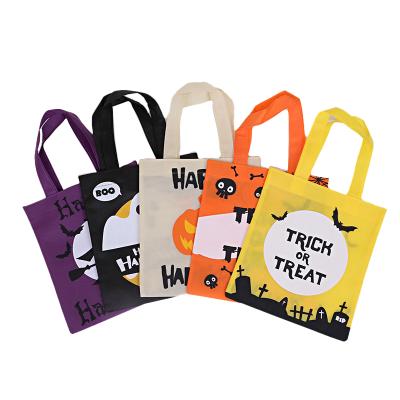 China Wholesale Halloween Trick or Treat Bags Candy Gift Bags Non Woven Bag for Halloween Party for sale