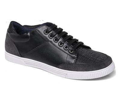 Chine Chaussures de sport mode dentelle pour homme robe plate chaussures respirantes pour marche en microfibre linling à vendre