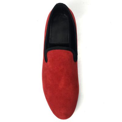 China Royal Style Männer Samt-Schuhe Broderierte Männer Samt-Burgundy-Loafers zu verkaufen