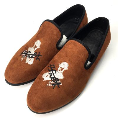 China Loafers de veludo masculino laranja Usar resistente respirável Loafers de couro confortáveis à venda