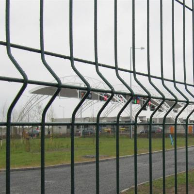 China Easily Assembled China Manufacturer PVC Coated Fence Farm Fence 3D Curved Fence Panel Triangle Bending Fence for sale