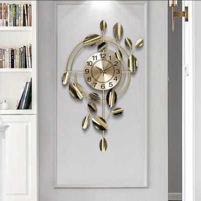 China Antique Style New Arrival Design Metal Wall Art Wrought Clock Iron Wall Art Flower Decor For Home Decor for sale