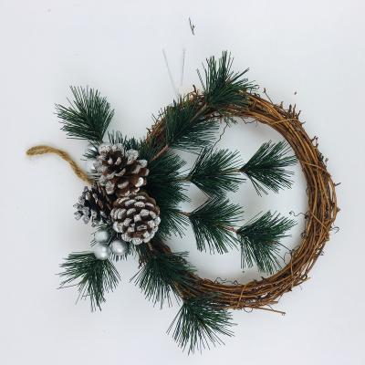 China PVC Amazon is devoted to popular home decoration in USA. Creative Christmas Wreath Door Pendant Rattan Wreath for sale