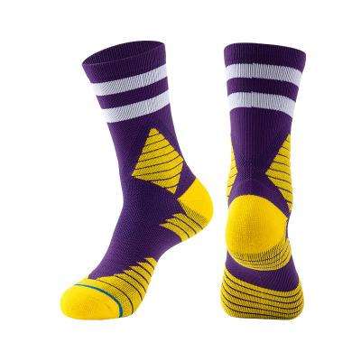 China Fashion Breathable Stripe Basketball Crew Socks Thick Anti Slip Socks For Basketball for sale