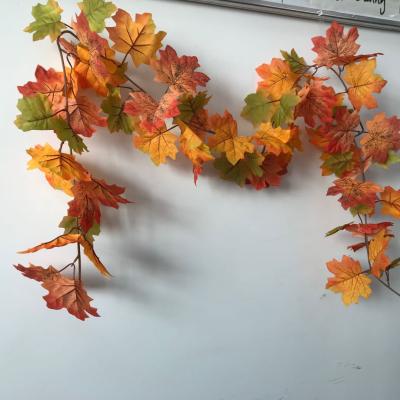 China QSLH-A3380 Plaza Vine Leaf Maple Garland Artificial For Maple Garland Christmas Wreath for sale